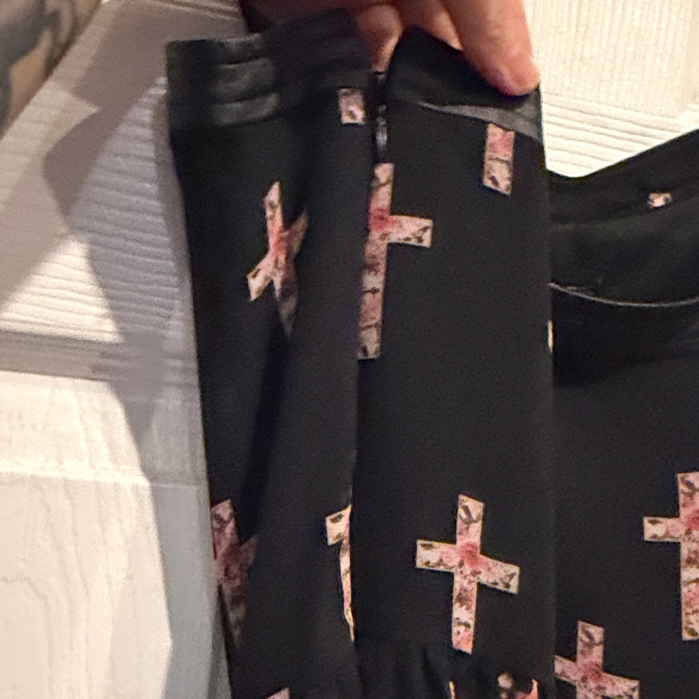 Forever 21 Black and Pink Cross Dress, Size Medium - Picture 10 of 12